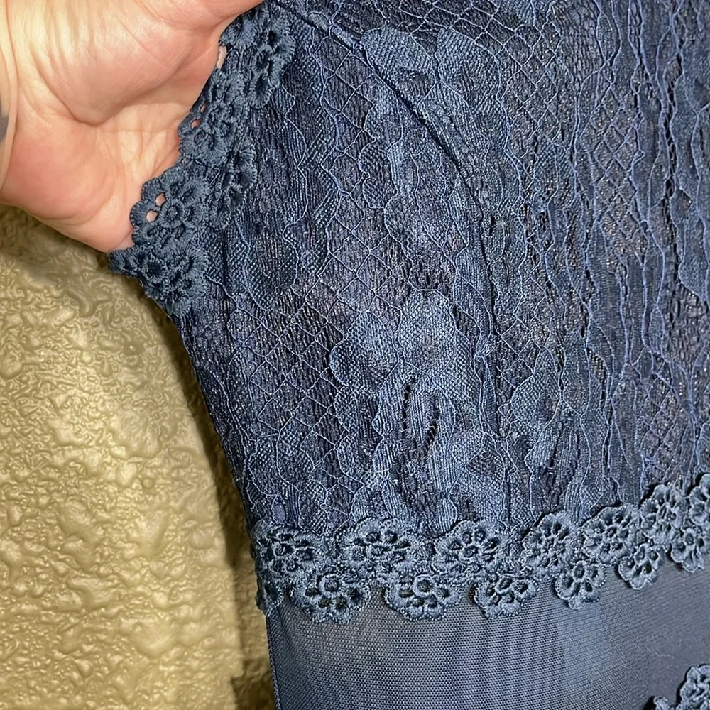 CITY TRIANGLES Scalloped Lace A-Line Dress - Picture 10 of 15